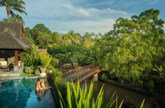 쌍뚜 빌라 (Sanctoo Suites & Villas)